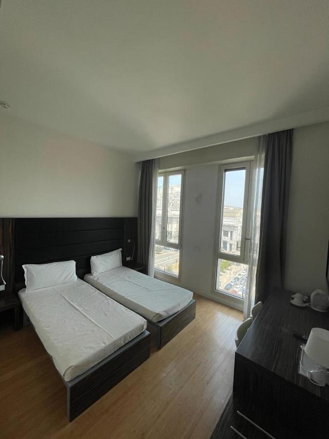 Ih Hotels Milano Centrale Guest House Екстериор снимка