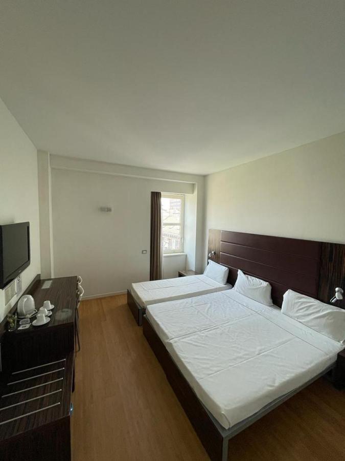 Ih Hotels Milano Centrale Guest House Екстериор снимка