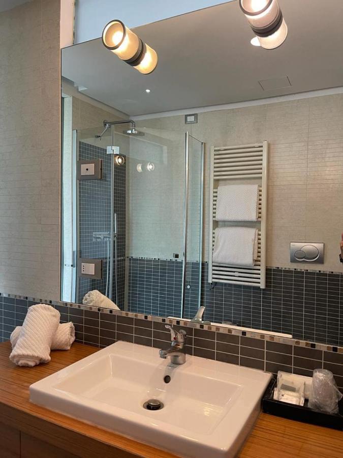 Ih Hotels Milano Centrale Guest House Екстериор снимка